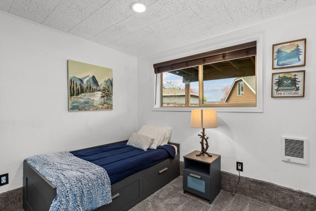 Апартаменты Pacific Nw Gem W/Hot-Tub 15 Minutes Airport. Оберн Экстерьер фото